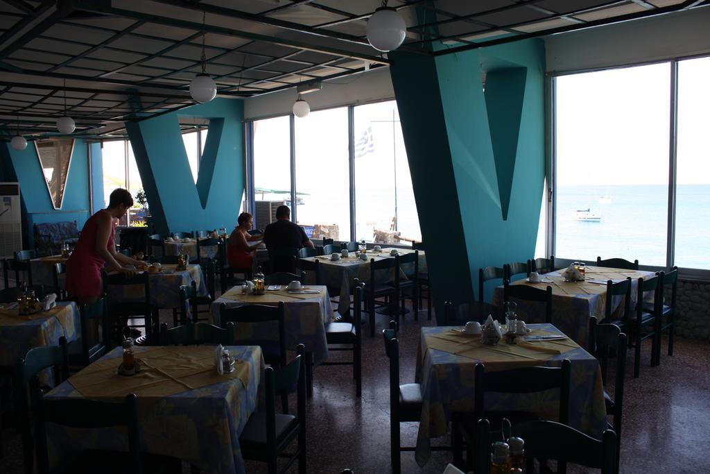 Argo Hotel Aegina Bagian luar foto